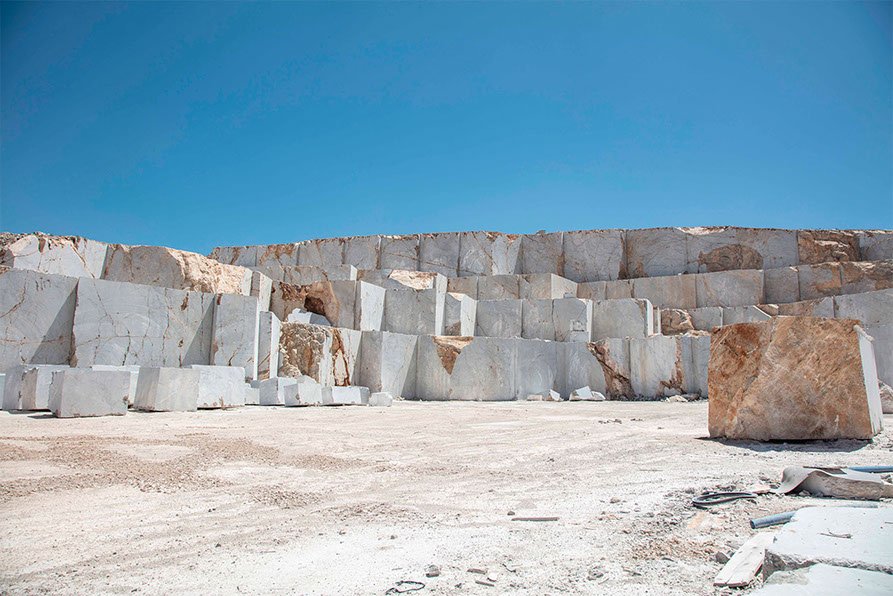 SU MARBLE, SU MERMER, SU DOĞAL TAŞ, BANU BEKİŞOĞLU, Silver travertine, travertine, blue stone, carrara marble, afyon gri, afyon blue, gümüş trav