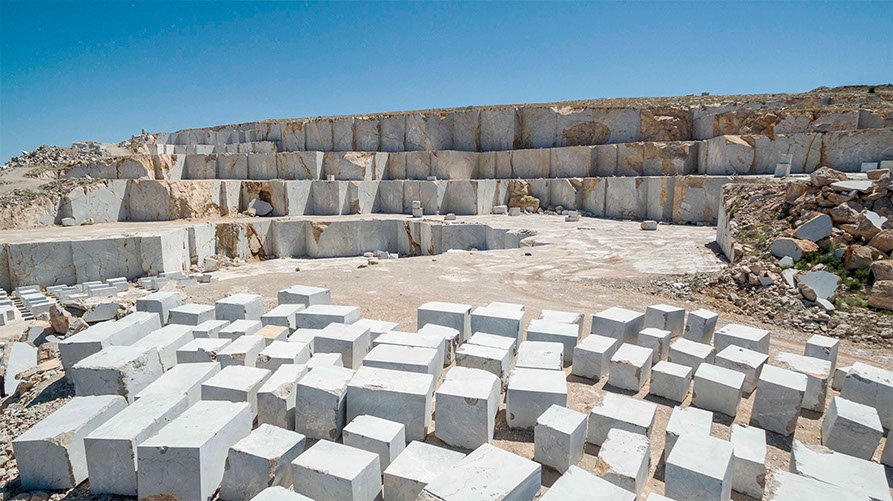 SU MARBLE, SU MERMER, SU DOĞAL TAŞ, BANU BEKİŞOĞLU, Silver travertine, travertine, blue stone, carrara marble, afyon gri, afyon blue, gümüş trav
