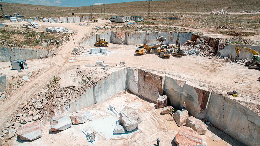 SU MARBLE, SU MERMER, SU DOĞAL TAŞ, BANU BEKİŞOĞLU, Silver travertine, travertine, blue stone, carrara marble, afyon gri, afyon blue, gümüş trav