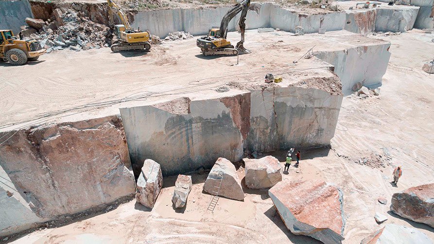 SU MARBLE, SU MERMER, SU DOĞAL TAŞ, BANU BEKİŞOĞLU, Silver travertine, travertine, blue stone, carrara marble, afyon gri, afyon blue, gümüş trav